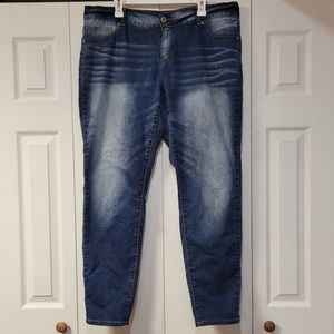 Maurice’s plus size skinny jeans size 18 women